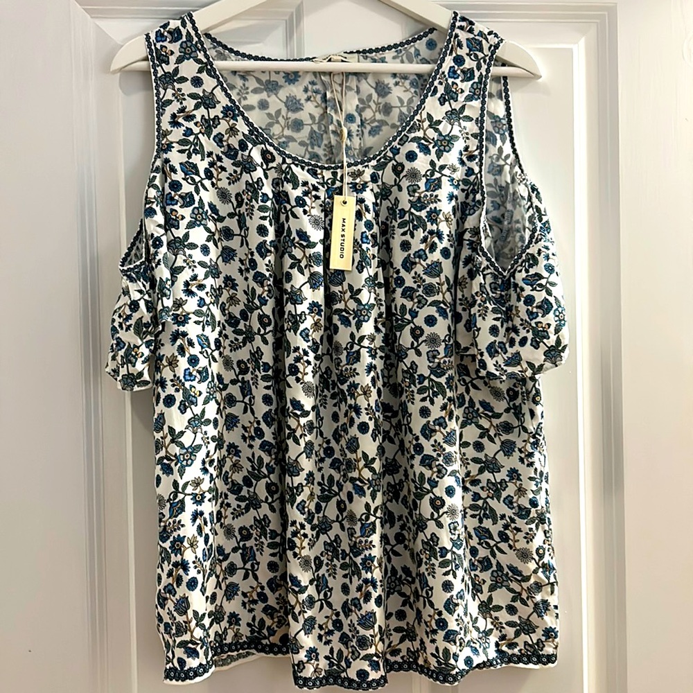 Max Studio Cold Shoulder‎ Printed Blouse